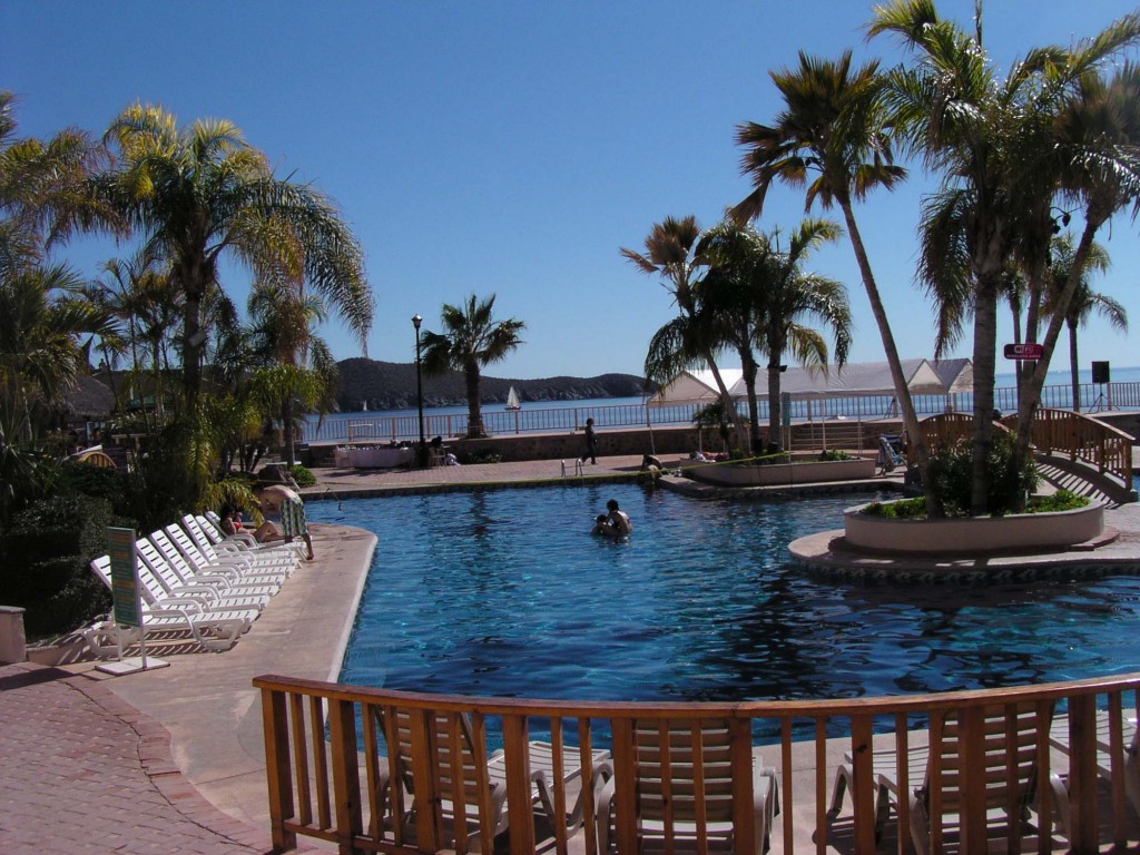 san carlos community pool